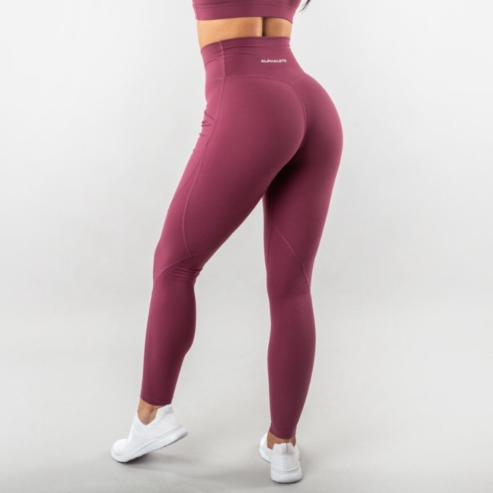 Alphalete Surface Pocket Legging - Violet
